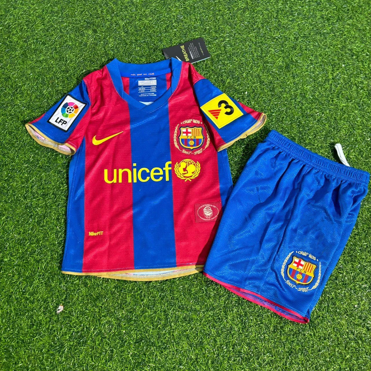 Maillot de football rétro ENFANT Pedro 33 - Barcelone 2007/2008