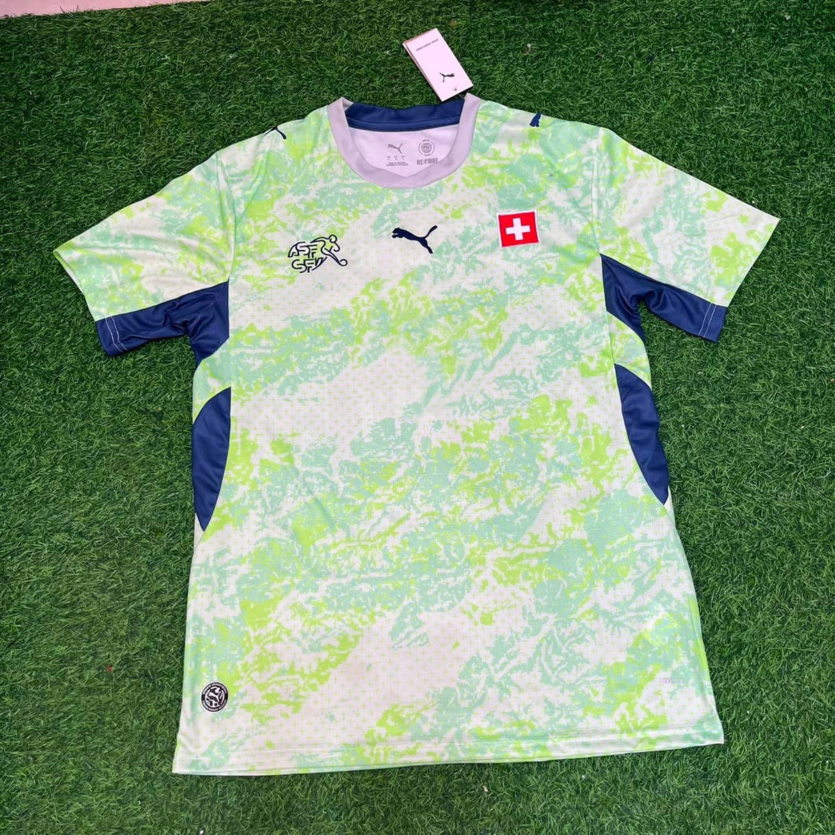Ruben Vargas #17 Suisse Maillot Extérieur Coupe du Monde 2026