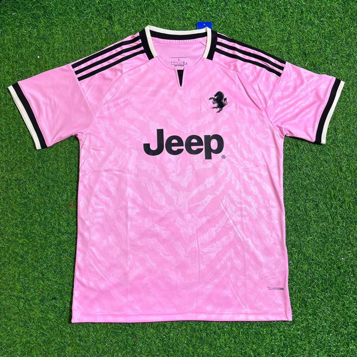 Weston McKennie #22 Camiseta de fútbol rosa de visitante de la Juventus para la nueva temporada 2026/2027