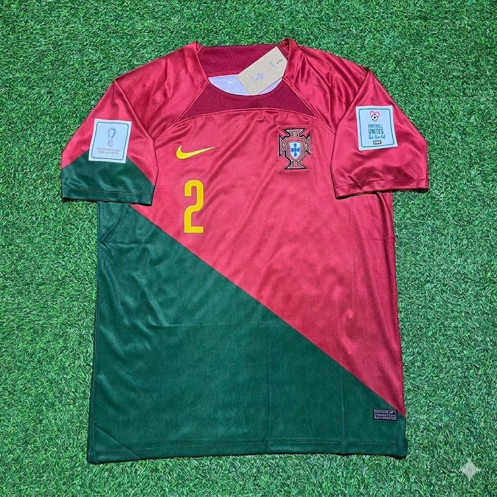 Diogo Dalot #2 Portugal 2022 WM Heim Retro Fußballtrikot