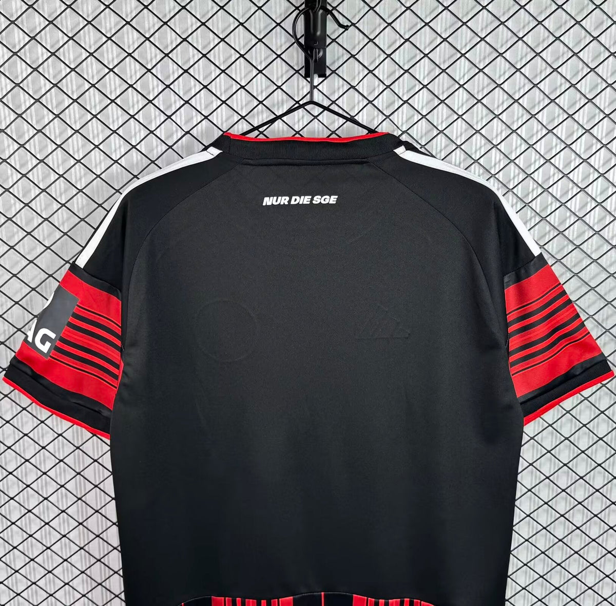 Eintracht Frankfurt Neue Saison 2027 Heim Rot Fußball Trikot