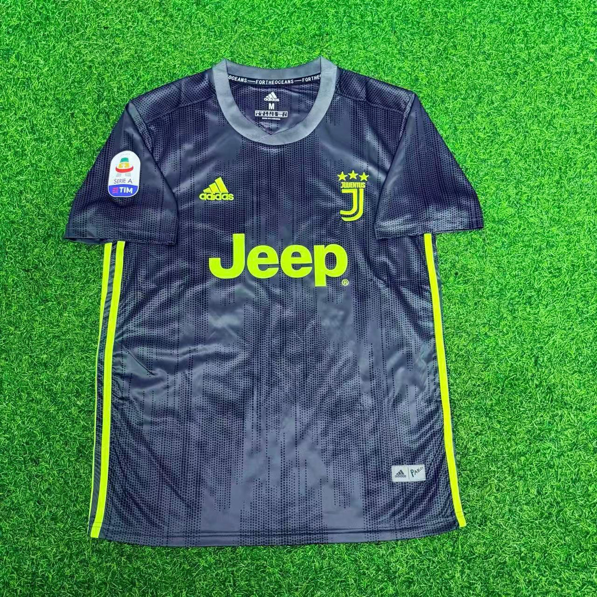Juventus 2017/18 Retro-Heimtrikot – Andrea Barzagli 15