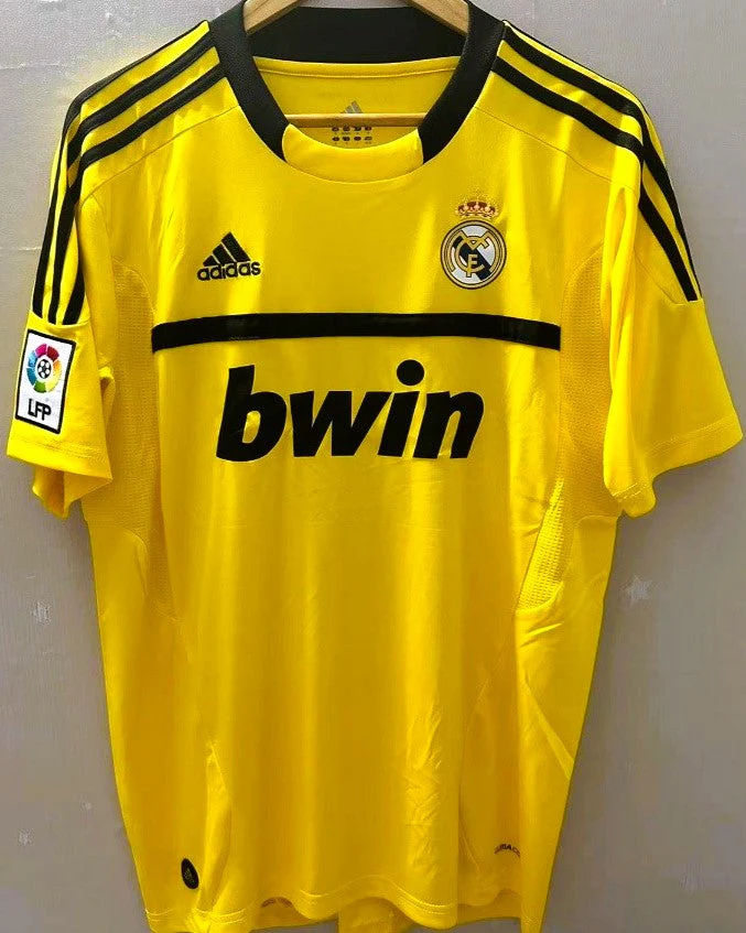 Iker Casillas Real Yellow Retro Soccer Soccer Shirt