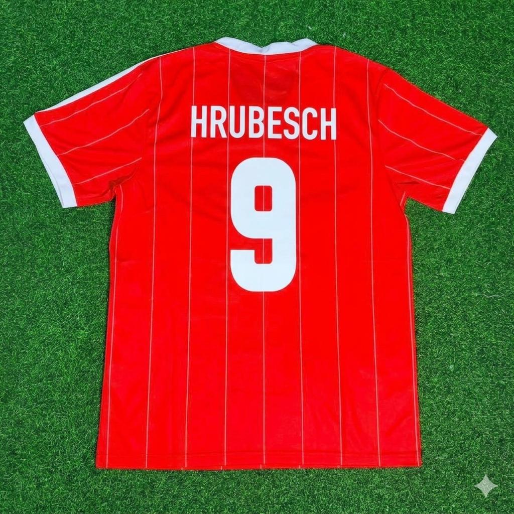 Maillot de football rétro rouge Horst Hrubesch Hambourg SV 1982-1983