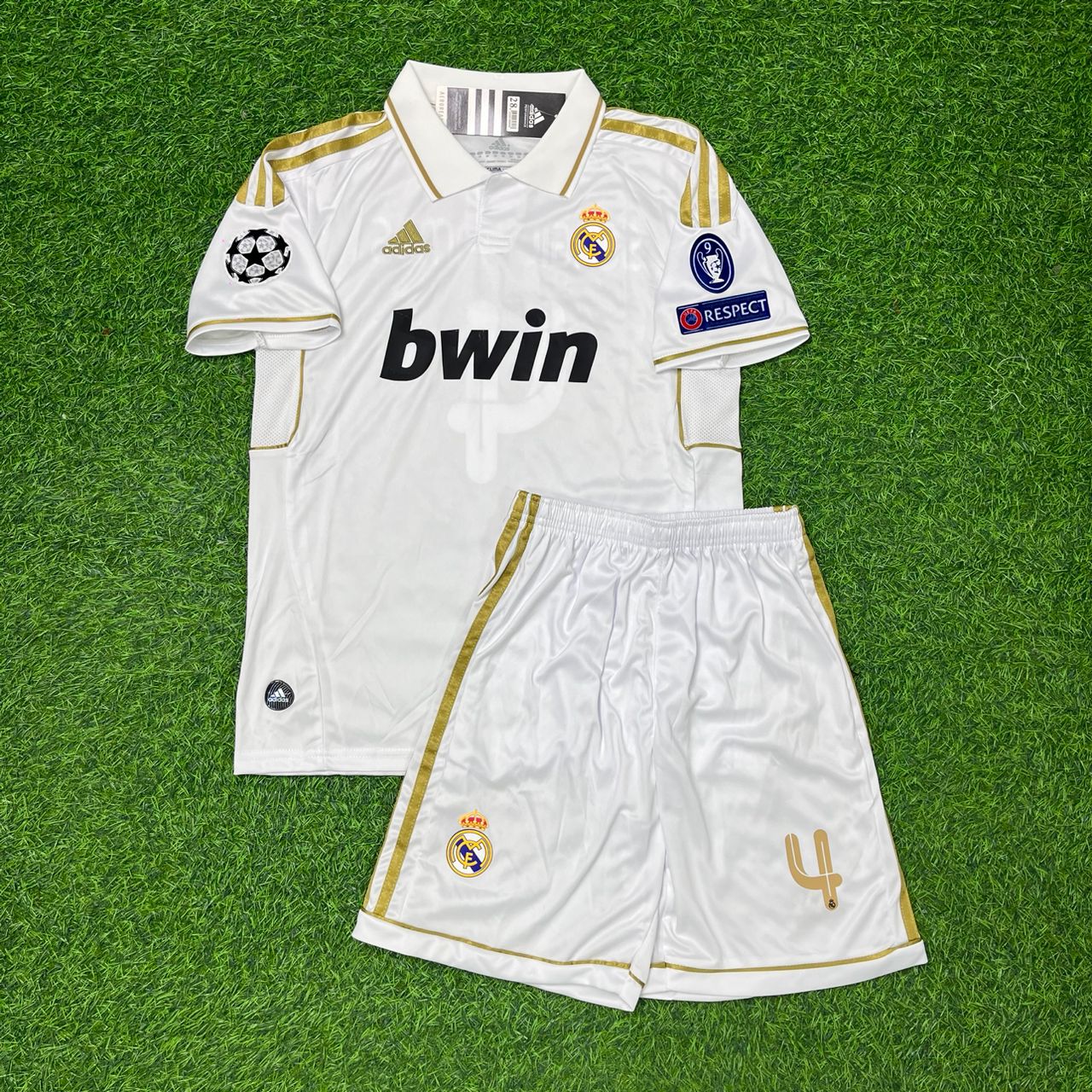 Sergio Ramos #4 Real Madrid 2011-2012 Kids Jersey Soccer Shirt Trikot