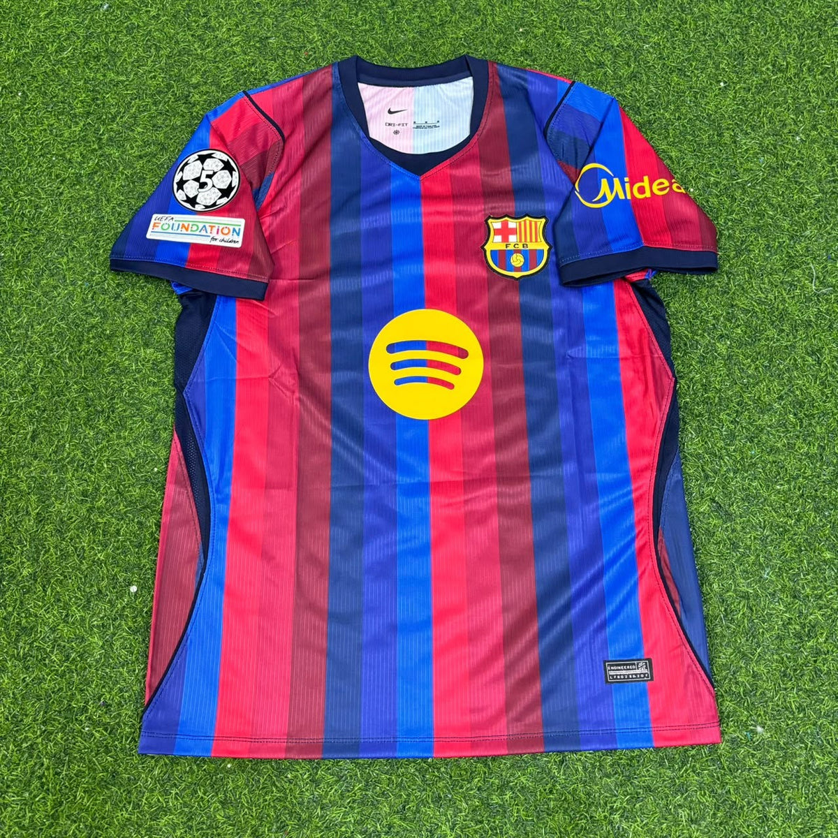 Ferran Torres #7 Barcelona 2027 Neue Saison Champions League Patch Heim Trikot Maillot Fußballtrikot