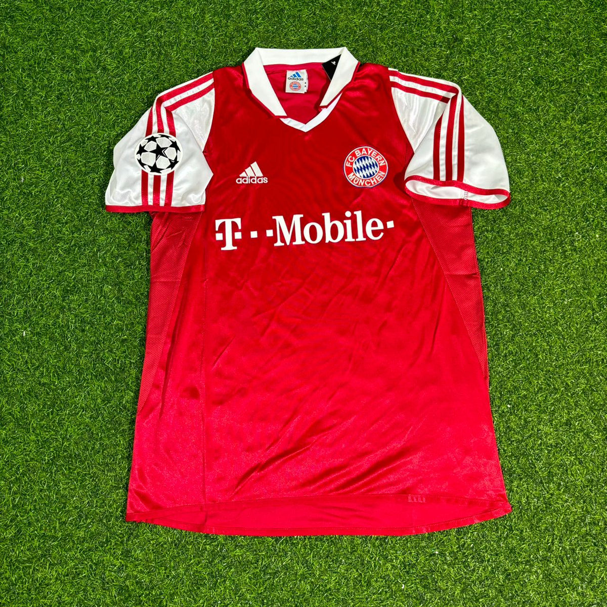 Bayern Munich 2003/04 Retro Football Jersey – Bixente Lizarazu