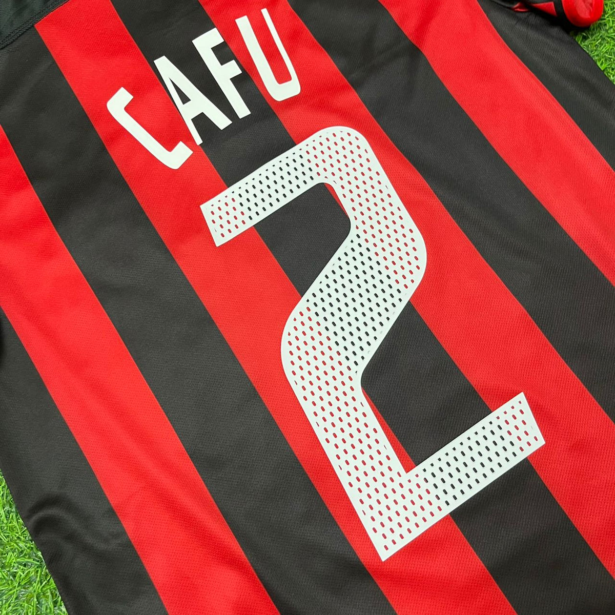 Camiseta de fútbol retro local del AC Milan 2003/04 – Cafu