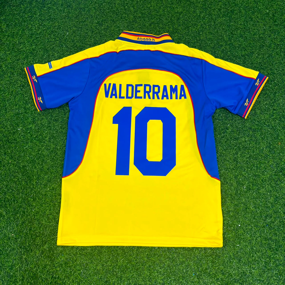 Carlos Valderrama Kolumbien 2001 Heim Gelb Retro Fußballtrikot