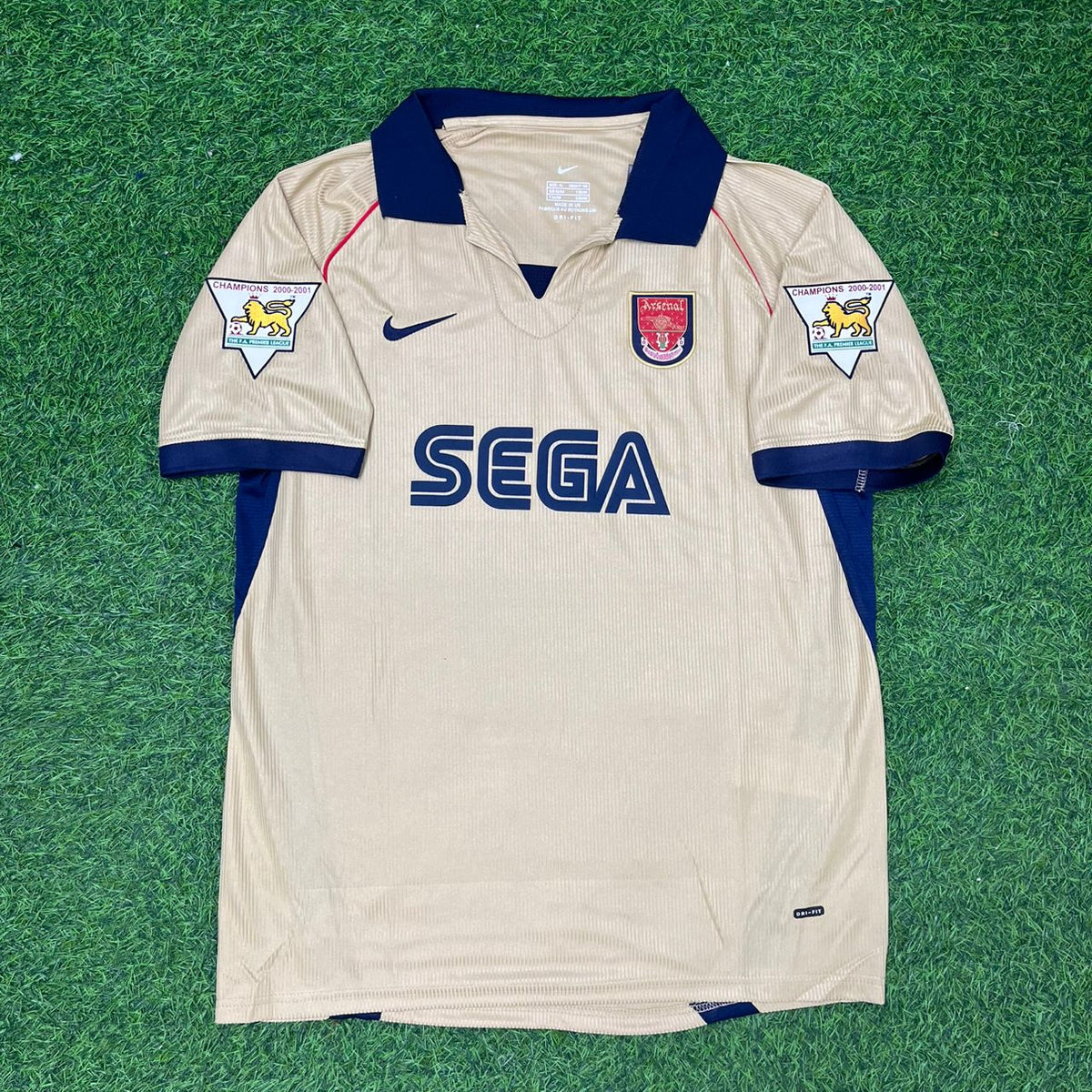 Giovanni van Bronckhorst Arsenal 2001-2002 Auswärts Goldenes Retro Fußballtrikot