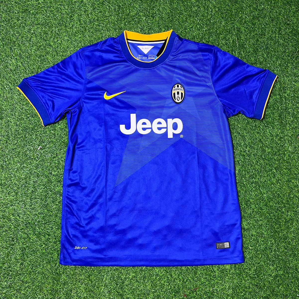 Maillot de football rétro bleu Juventus 2014/15 de Leonardo Bonucci