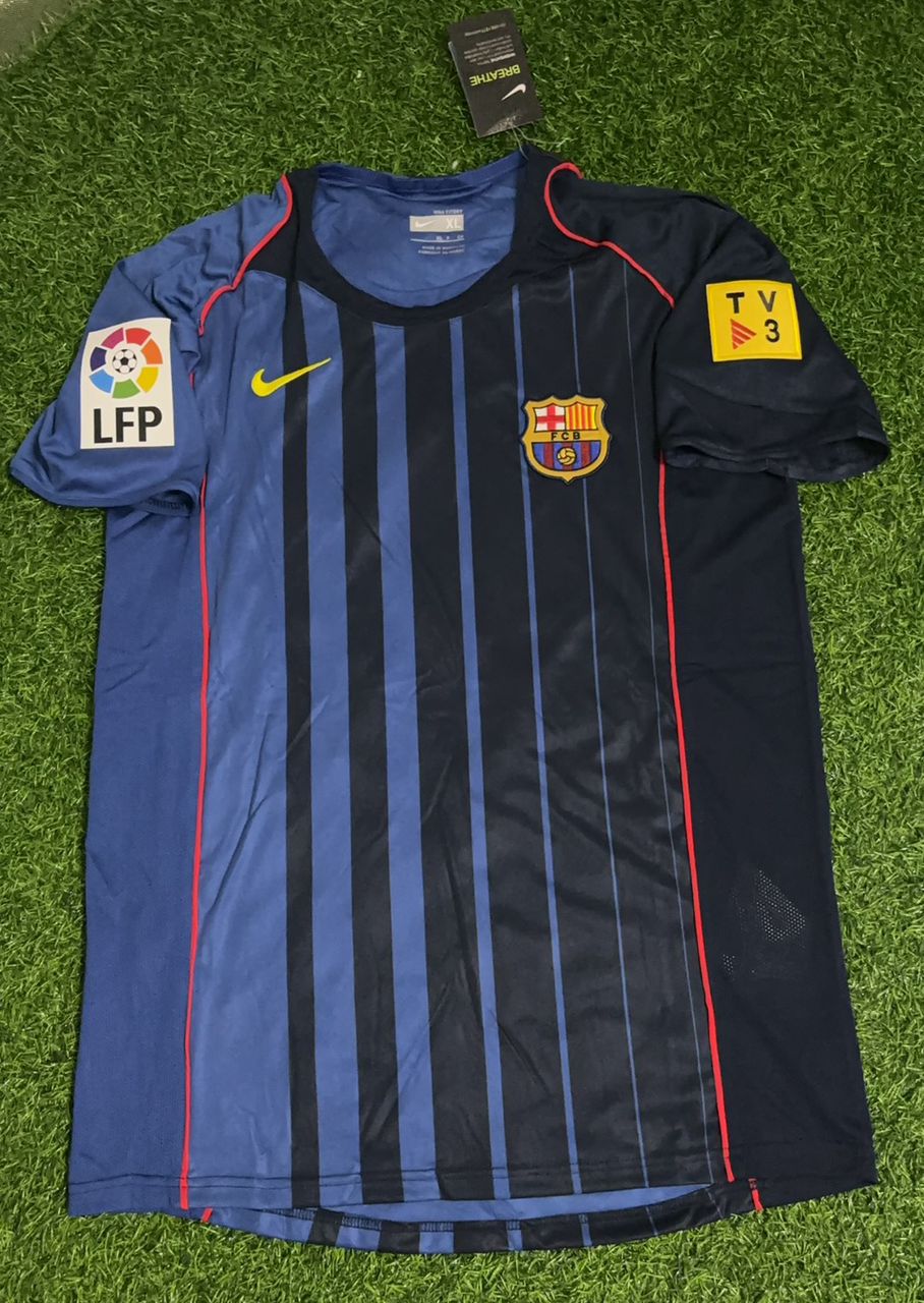 Lionel Messi Barcelona 2004-05 Debüt Retro Fußballtrikot