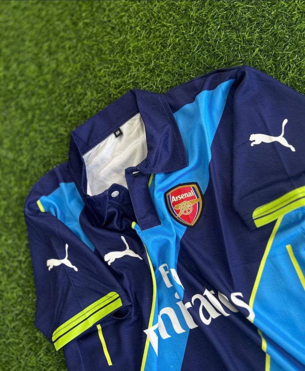 Mesut Özil Arsenal Retro Trikot