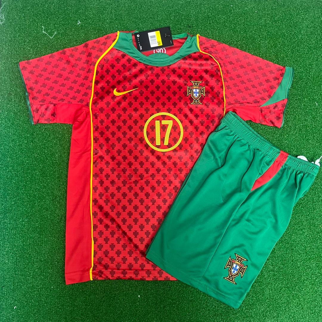 Cristiano Ronaldo Portugal 2004 Home Kids Kit – Kit Jersey für Kinder – | KinderTrikot | Maillot Enfant Personnalisable Soccer Shirt