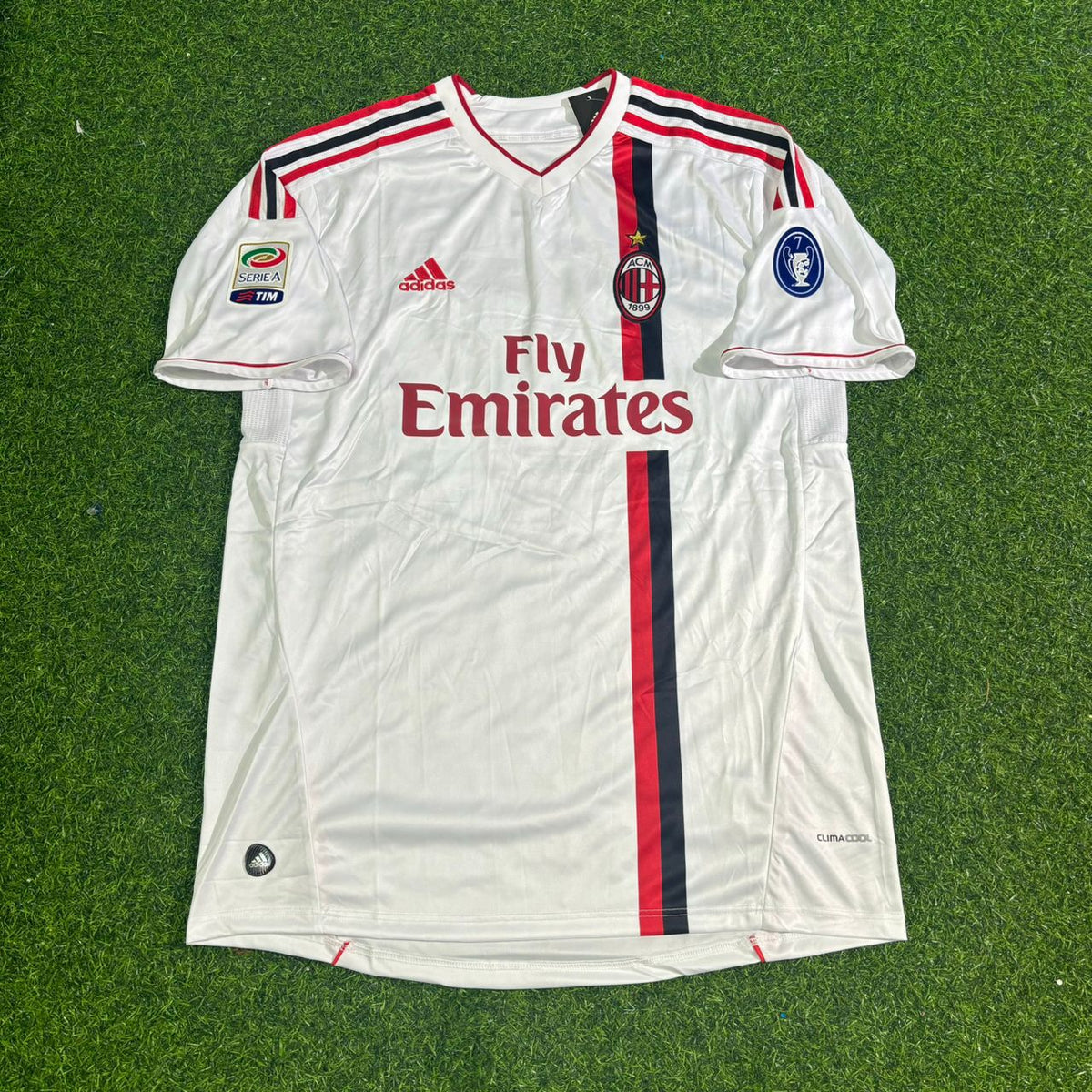 AC Milan 2011/12 White Away Retro Football Jersey – Filippo Inzaghi 9