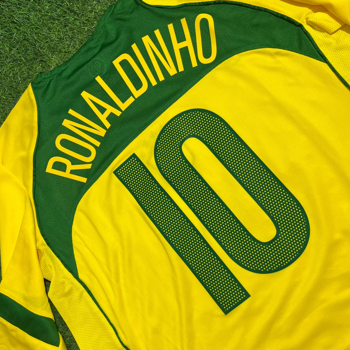Camiseta de fútbol retro de Ronaldinho Brasil 2004–2006, local amarilla de manga larga, conjunto completo