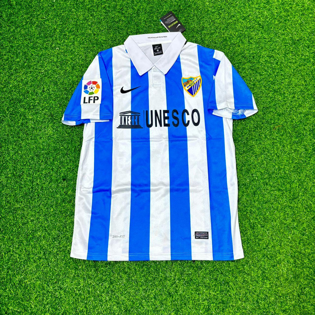 Camiseta de fútbol retro de local del Málaga CF 2012/13 de Roque Santa Cruz