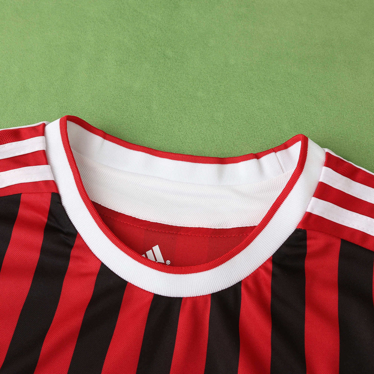 A.C Milan 2011-2012 Season Home Retro Football Jersey Trikot Maillot