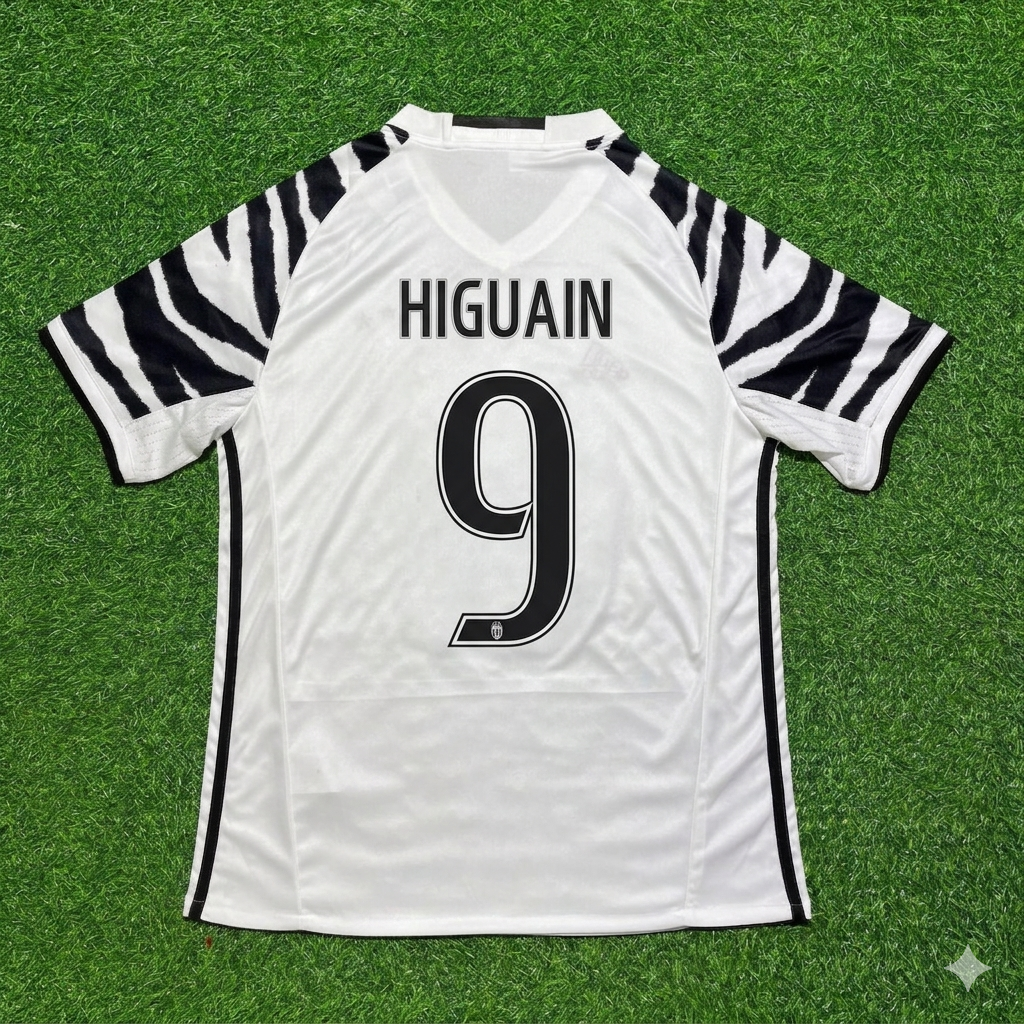 Gonzalo Higuain #9 Juventus 2016 2017 Away White Retro Football Jersey