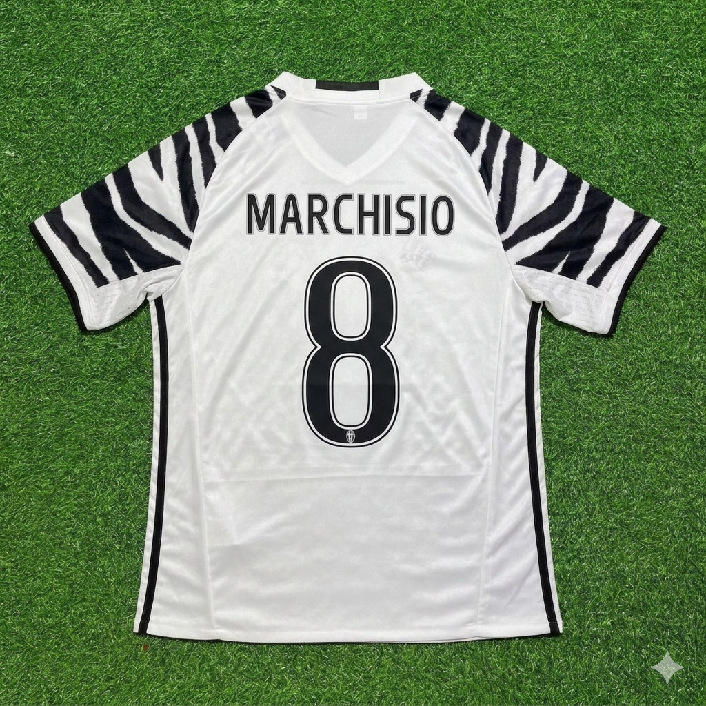 Juventus 2016/17 Away White Retro Football Jersey – Claudio Marchisio 8