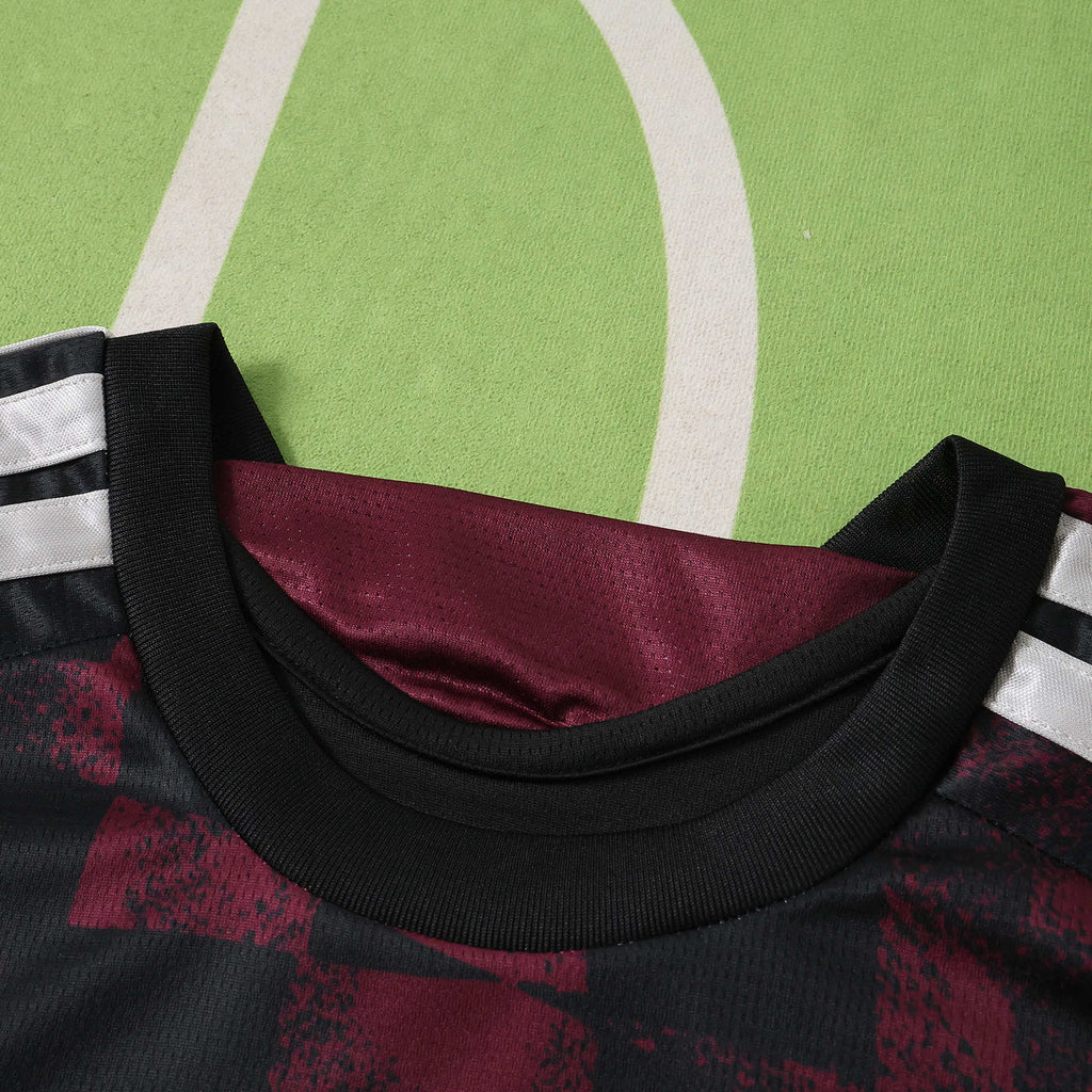 Liverpool 2026-2027 Third Black Football Jersey Trikot Maillot