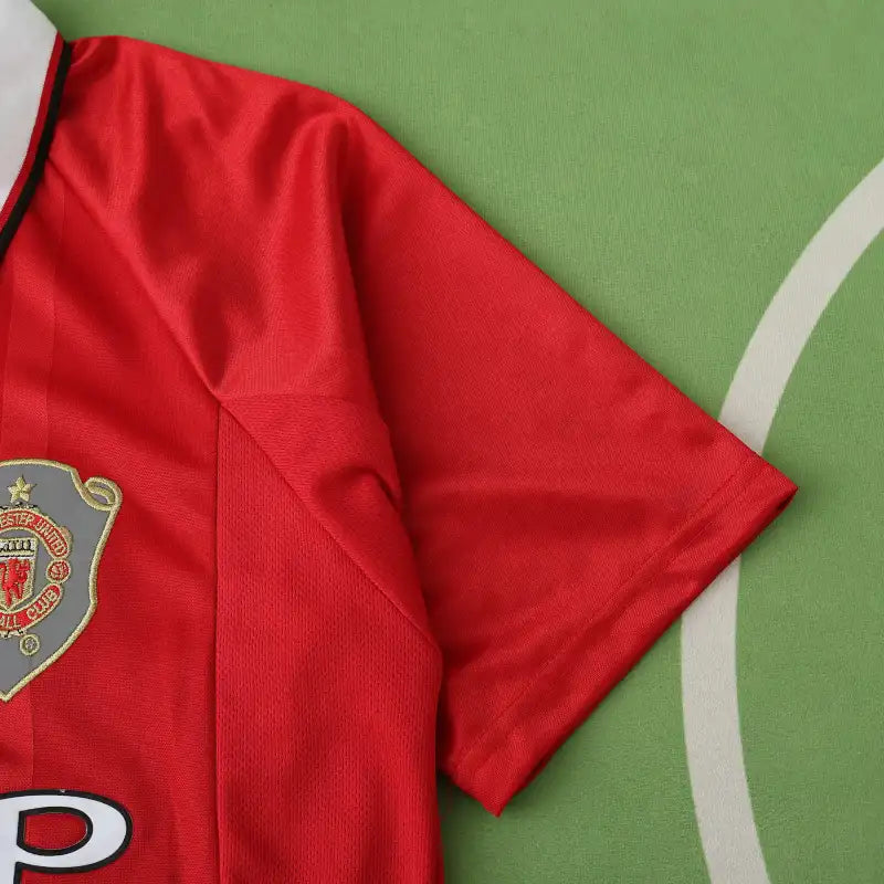 Maillot de football rétro rouge domicile du Manchester United F.C. saison 99/00