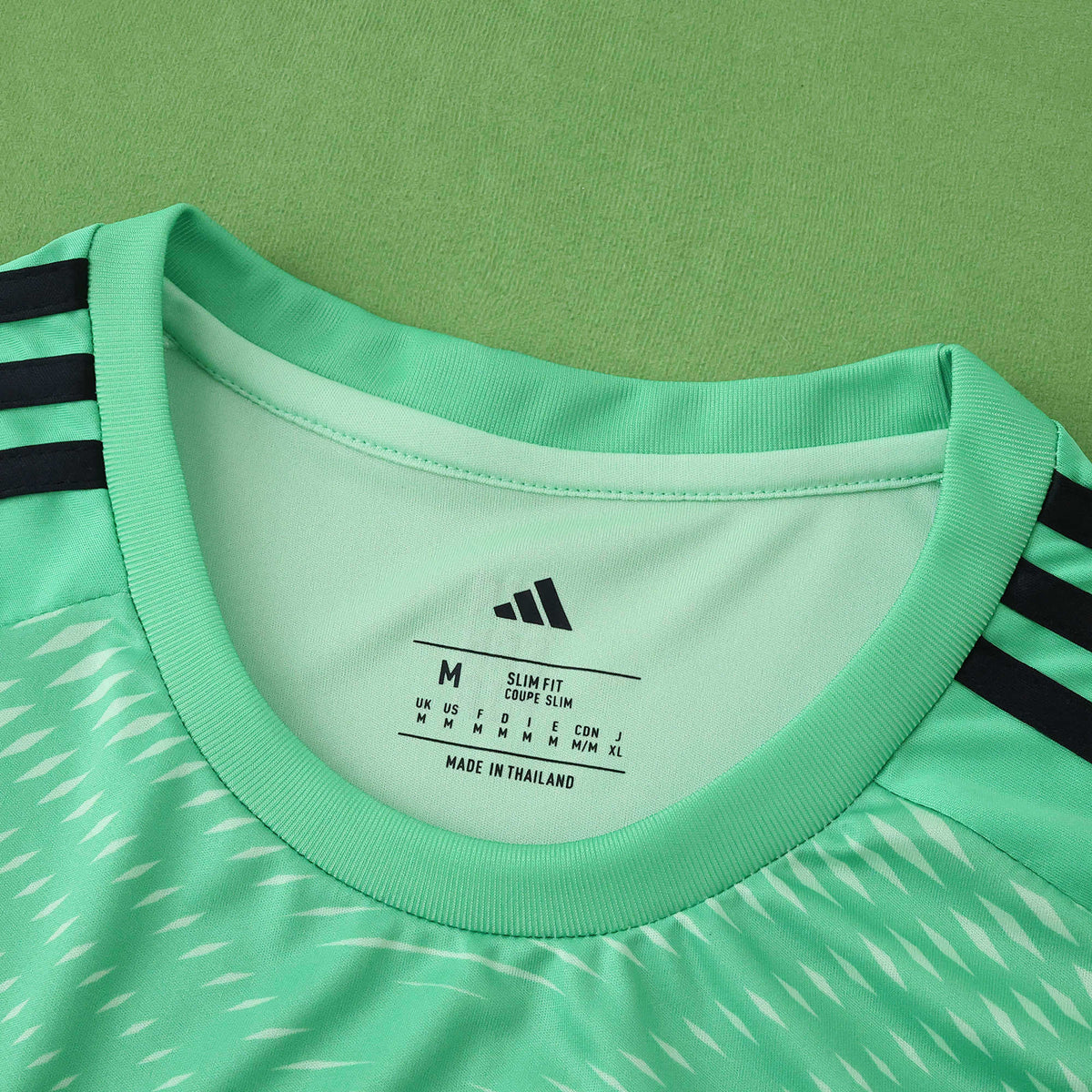F.C Bayern München 2025-2026 Season Goalkeeper Football Jersey Trikot Maillot