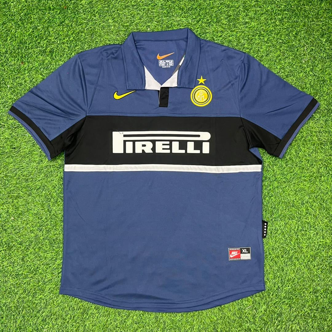 Iván Zamorano #18 Inter Milan 1998-1999 Home Retro Football Jersey