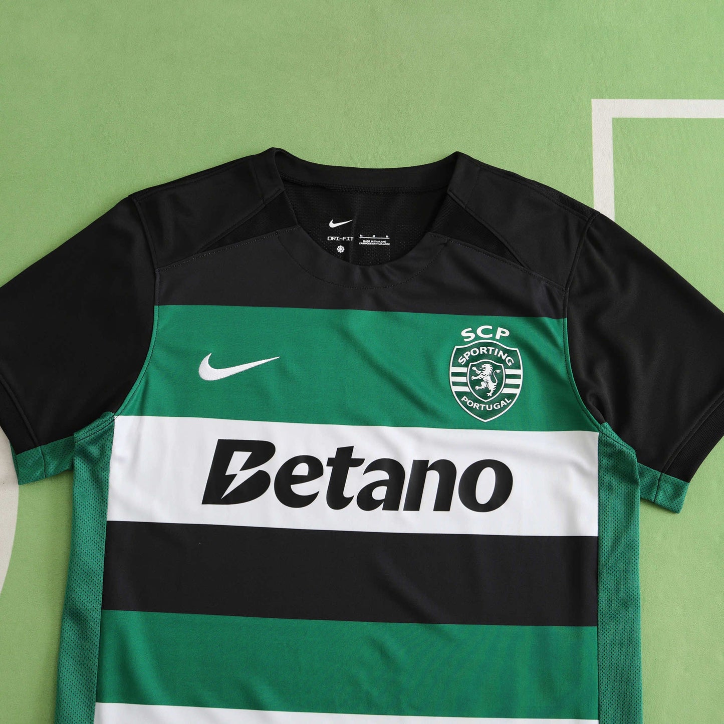 Viktor Gyökeres Sporting Lissabon Heimtrikot Grün
