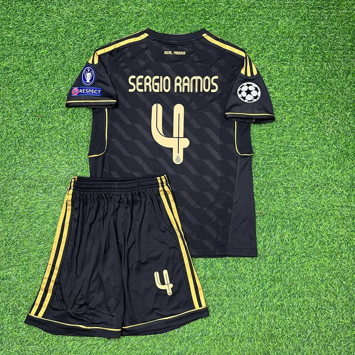 Sergio Ramos Real Madrid 2011-2012 Kids Retro Jersey Soccer Shirt