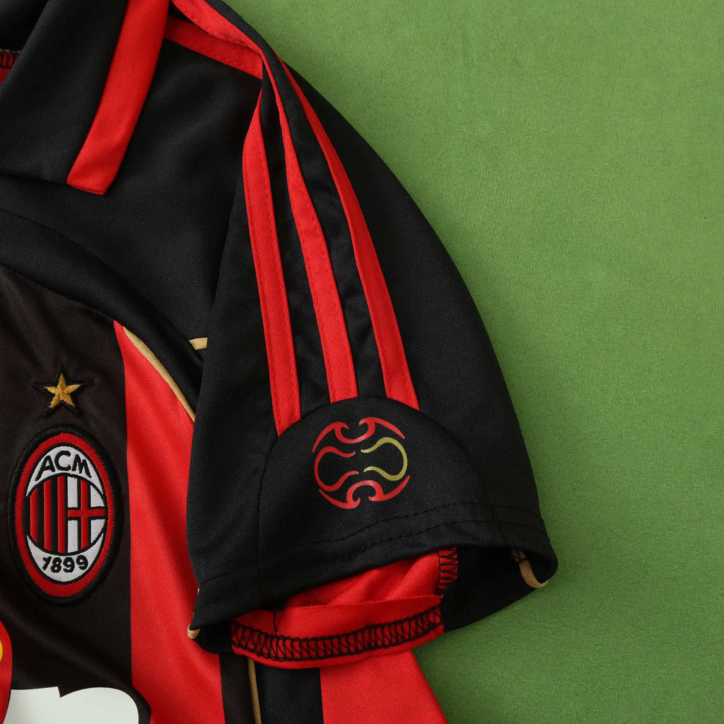 Ronaldinho AC Milan Retro Kids Kit Set Kindertrikot Maillot Enfant Kindertrui (Ages 3-13) Soccer Shirt