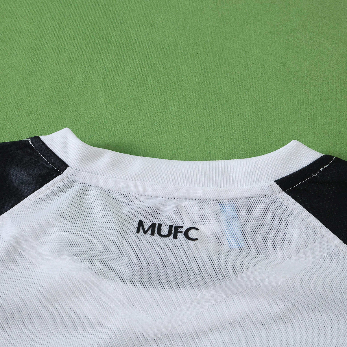 Manchester United F.C. 2010-2011 Season Away White Retro  Football Jersey Trikot Maillot