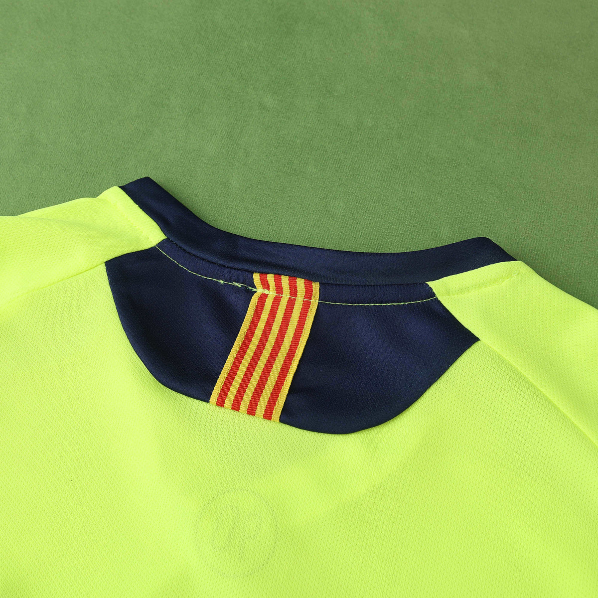 FC Barcelona 2005-2006 Season Away Retro Football Jersey Trikot Maillot