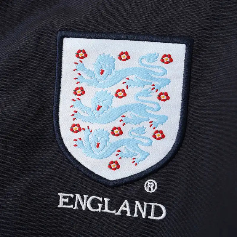 England Black Retro Windbreaker Jacket – | Coupe-Vent | Maillot de football coupe-vent