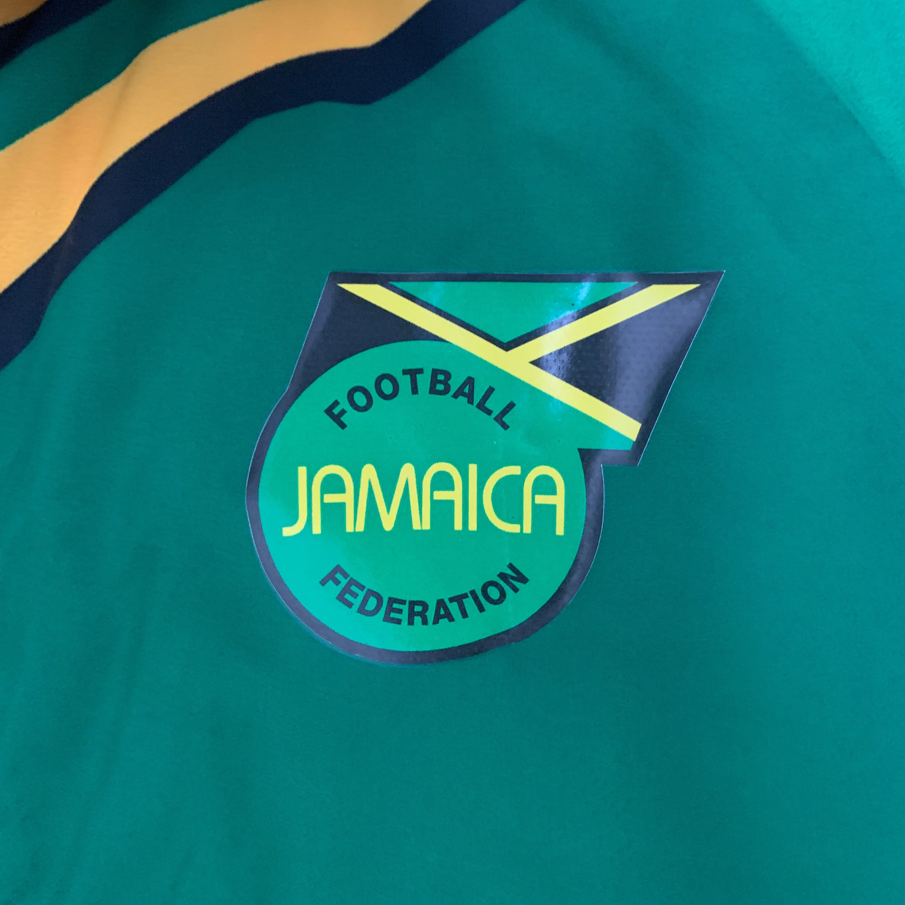 Veste réversible Jamaïque Bob Marley jaune vert, les deux vestes sont de la même taille