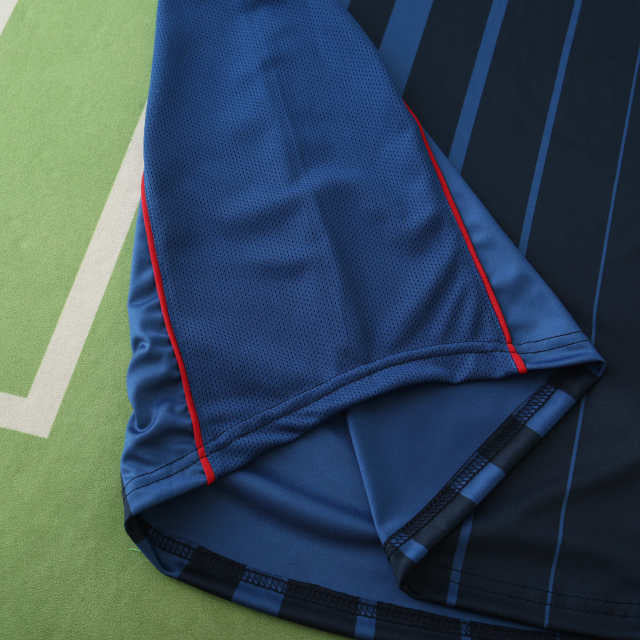 Barcelona 2003/04 Away Retro Jersey