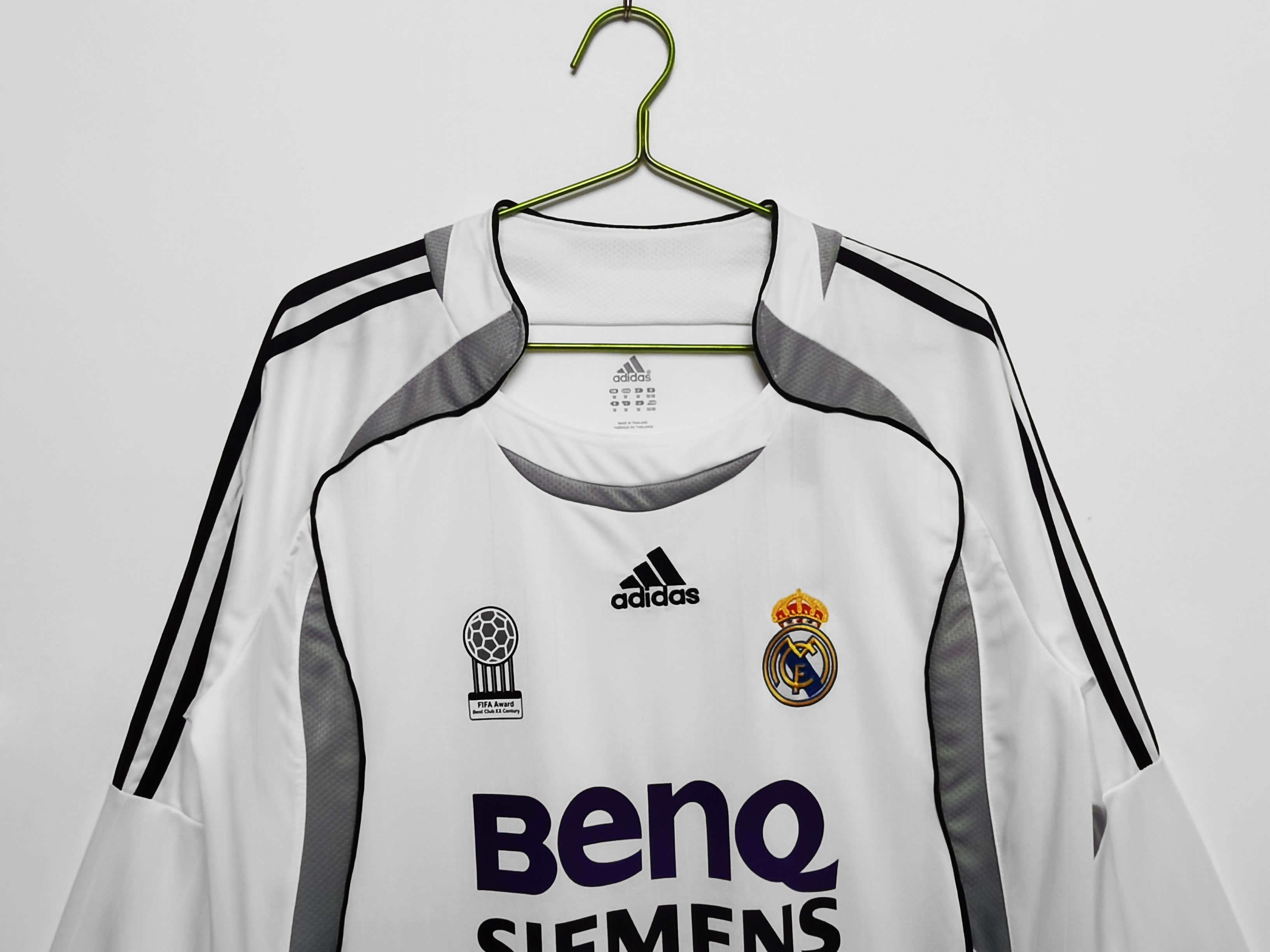 Real Madrid C.F. 2006-2007 Season Home Long Sleeve Retro Football Jersey Trikot Maillot