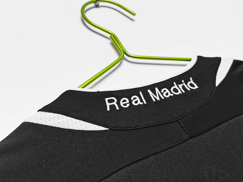 Real Madrid C.F. 2006-2007 Season Third Long Sleeve Retro Football Jersey Trikot Maillot