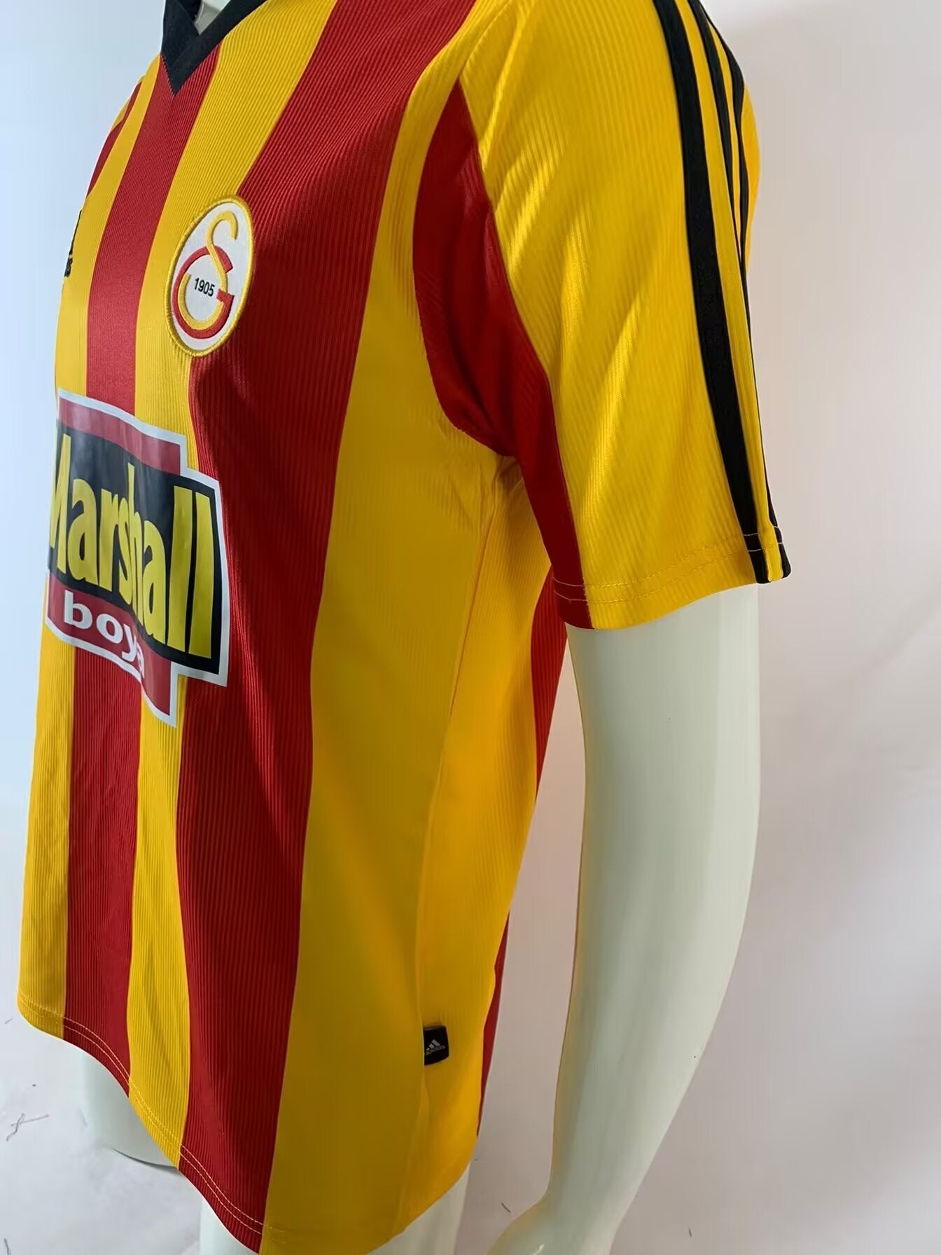 Viktor Osimhen Galatasaray UEFA 2000 Retro Nostalji Formasi Football Home Trikot Jersey Maillot
