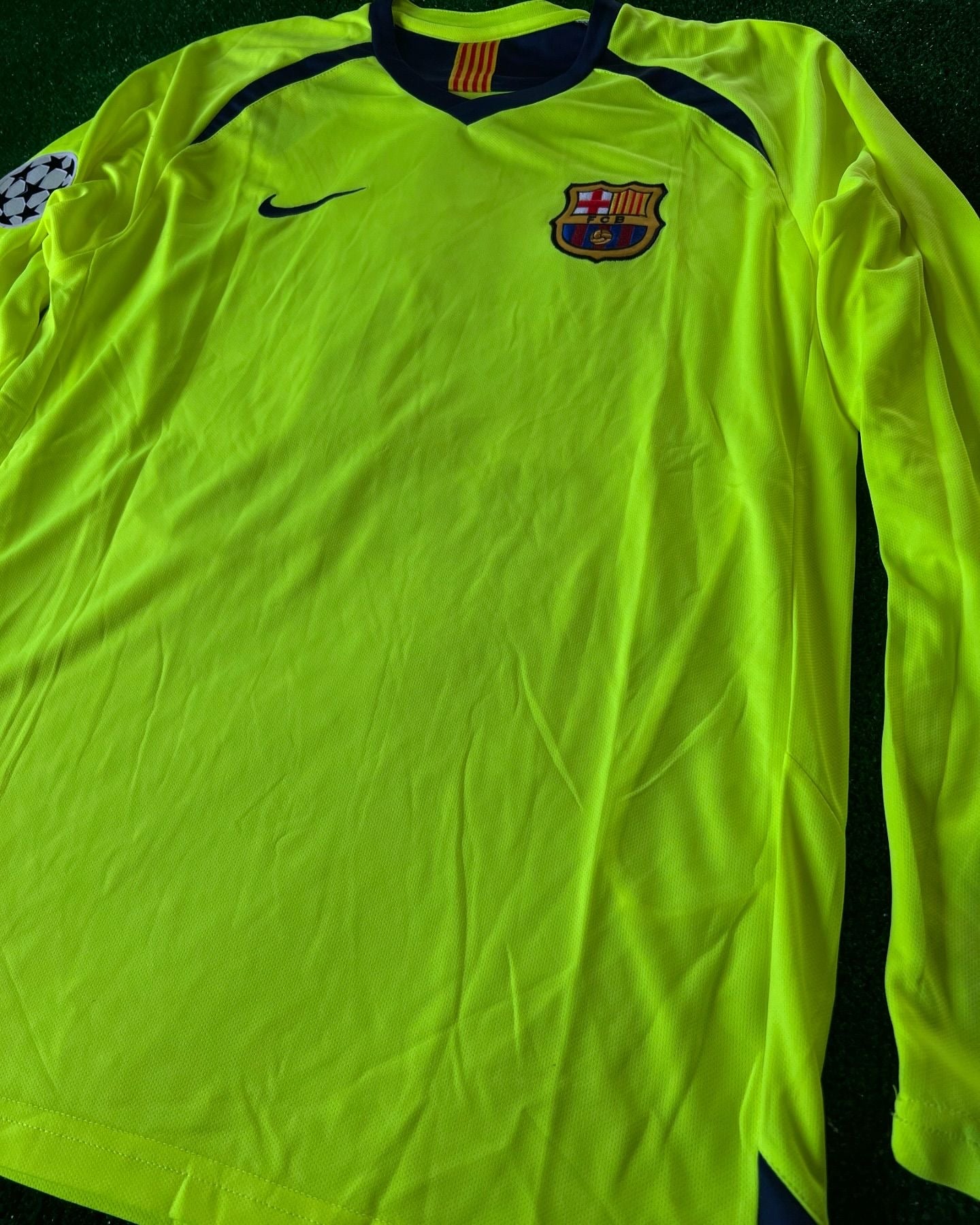 Ronaldinho Gaucho Barcelona 2005-2006 Gelb Grün Retro Langarm Fußballtrikot