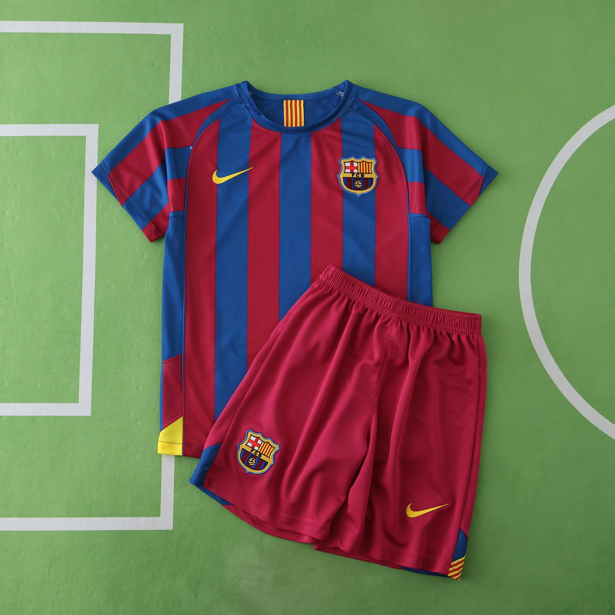 FC Barcelona 2005-2006 Season Home Retro Kids Football Jersey Trikot Maillot