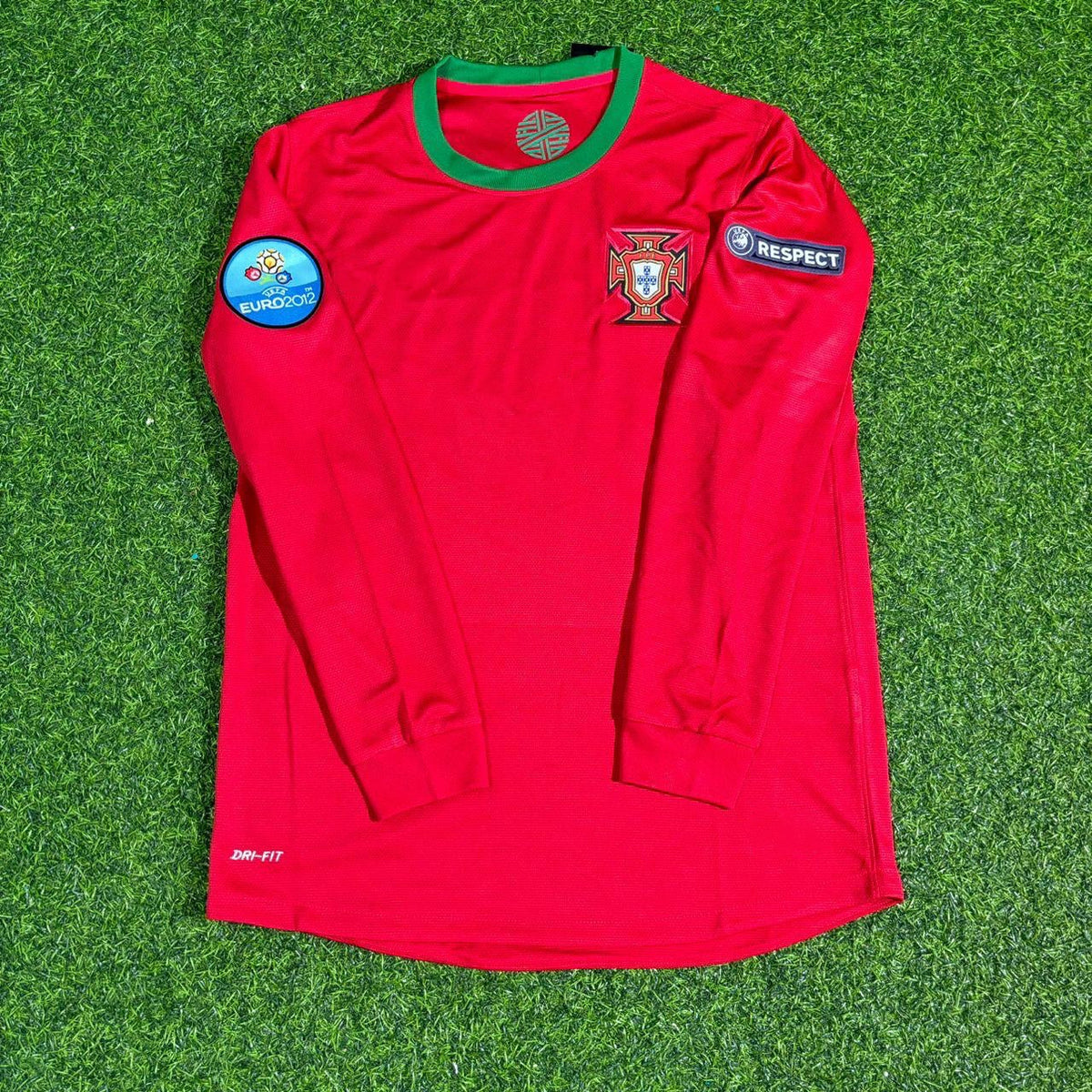 Maillot de football rétro à manches longues Luis Nani #17 Portugal EURO 2012