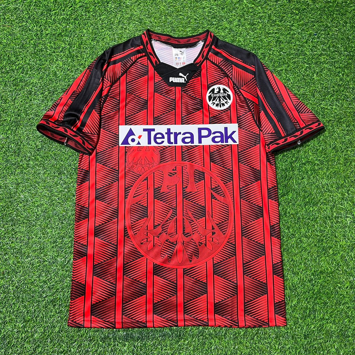 Can Uzun 42- Eintracht Frankfurt Retro Fußballtrikot