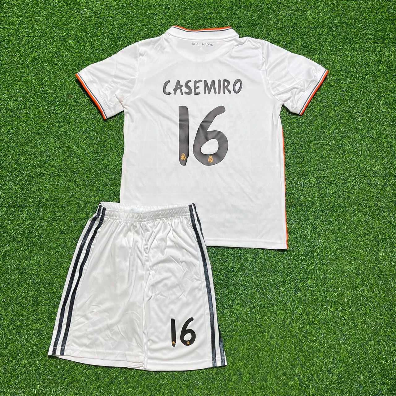 Casemiro #16 Real Madrid 2014 Champions League Final Kids Retro Kit