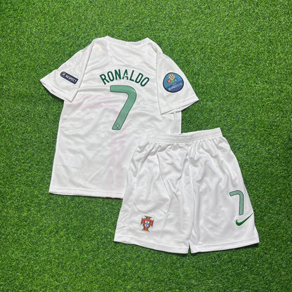 Cristiano Ronaldo Portugal 2012 White Ronaldo Kids Kit – Kit Jersey for Children – | KinderTrikot | Maillot Enfant Fußballtrikot