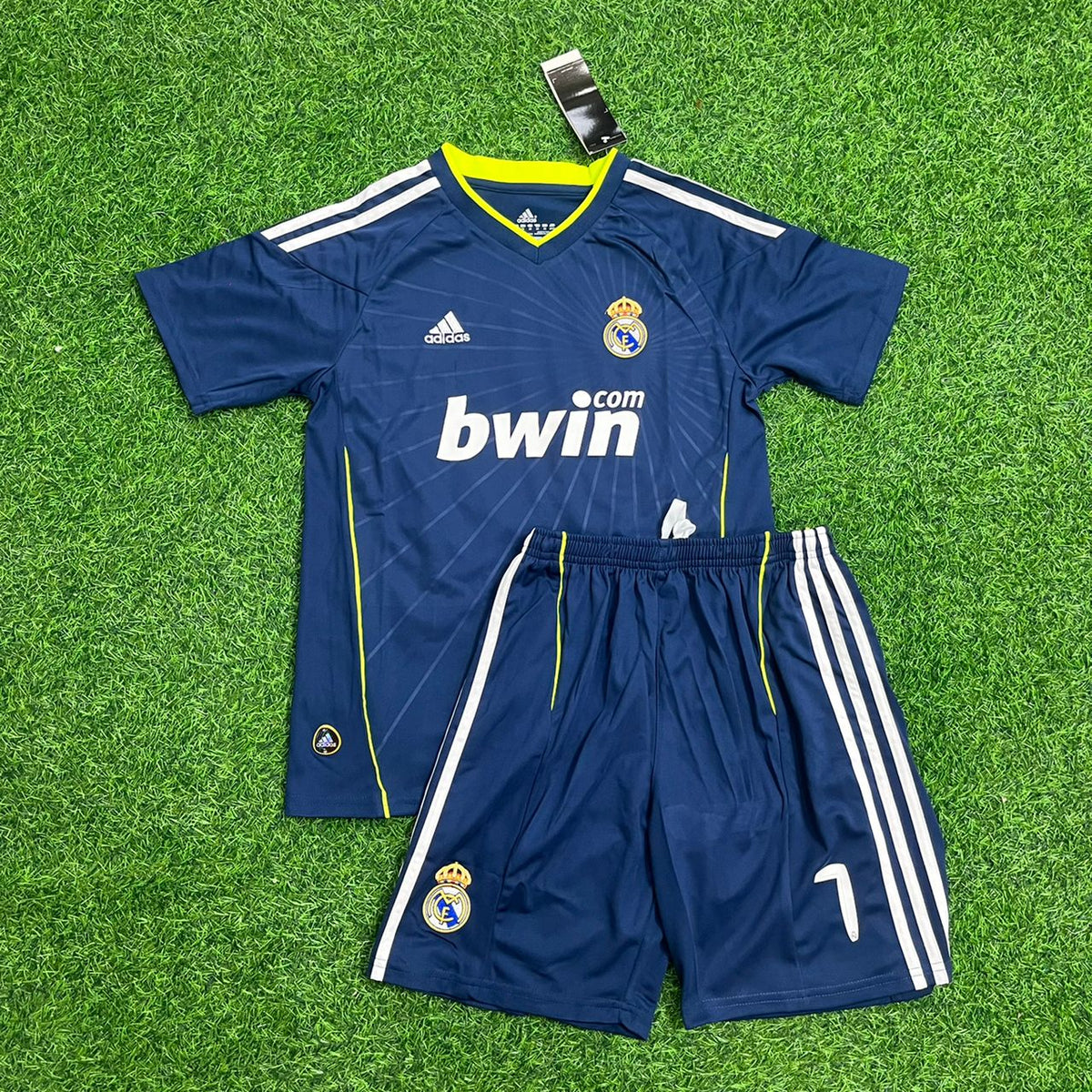 Cristiano Ronaldo Real Madrid 2010 2011 Short Kids Kit Jersey Soccer Shirt KinderTrikot