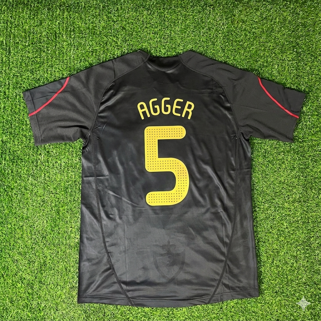 Liverpool 2009/10 Black Retro Jersey – Daniel Agger