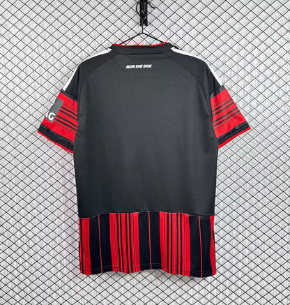 Eintracht Frankfurt Neue Saison 2027 Heim Rot Fußball Trikot