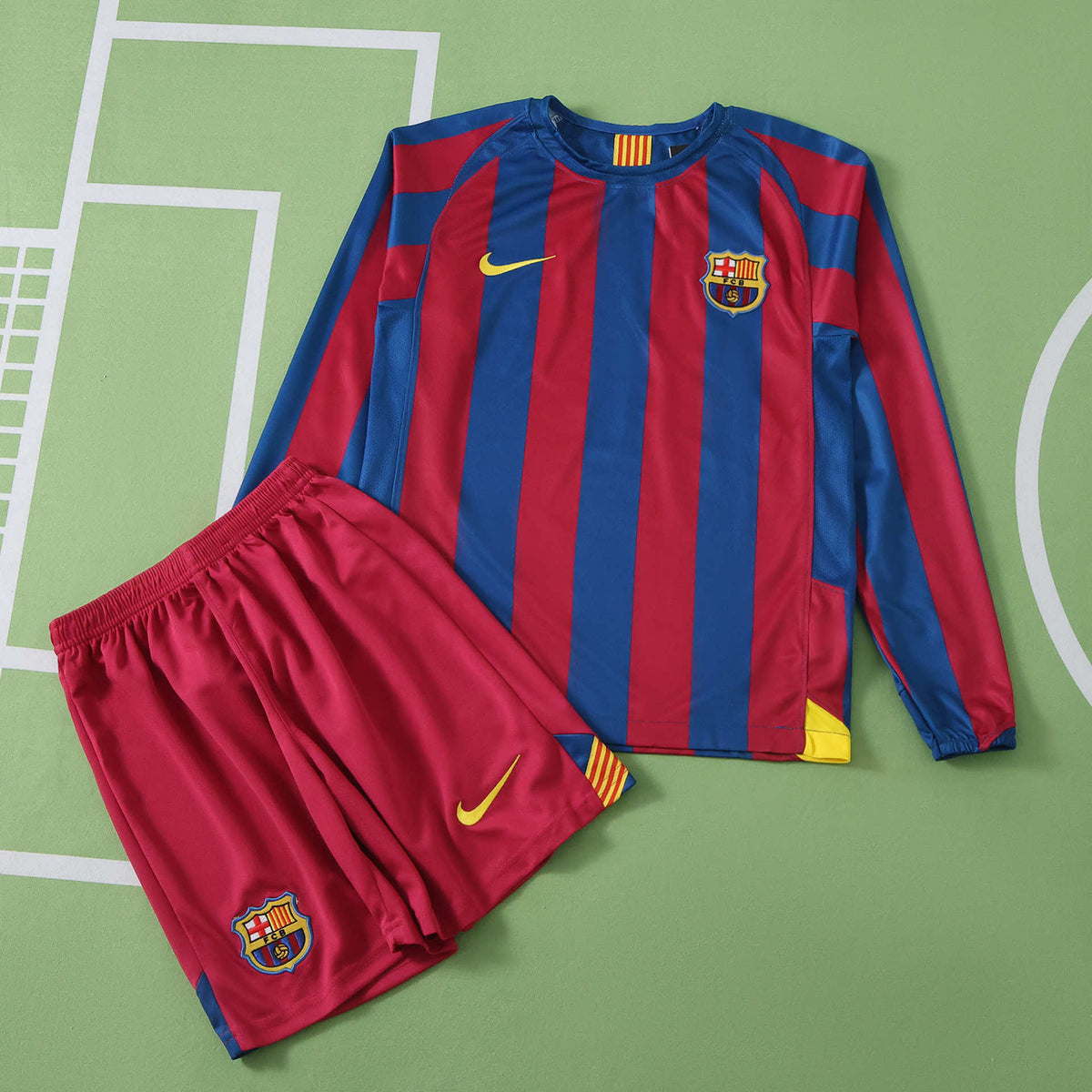 F.C. Barcelona 2005-2006 Season Retro Home Kids Long Sleeve Football Jersey Trikot Maillot