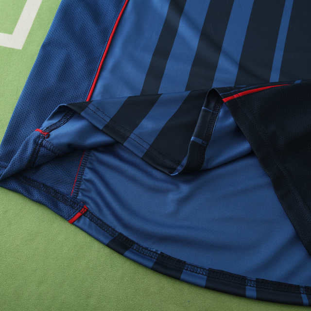 Barcelona 2003/04 Away Retro Jersey